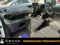 Used Citroën Berlingo Start 100 HP (73 kW) 2019 White MPV