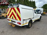 Used Toyota HiLux Active 150 HP (110 kW) 2018 White Pickup