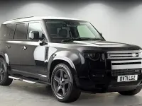 Used Land Rover Defender SE Dynamic 250 HP (183 kW) 2021 Santorini black SUV