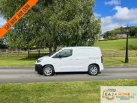 Used Fiat Doblò 100 HP (73 kW) 2023 White MPV