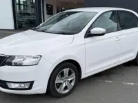 Used Skoda Rapid SE 2017 White Hatchback