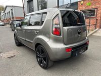 Used Kia Soul 126 HP (92 kW) 2010 Silver SUV