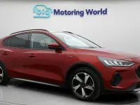 Used Ford Focus Active 125 HP (91 kW) 2023 Red Hatchback