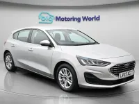 Usado Ford Focus Titanium 125 HP (91 kW) 2023 Prateado Citadino