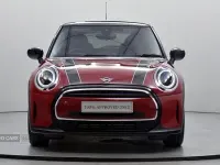 Used Mini Cooper Classic 134 HP (98 kW) 2022 Red Hatchback