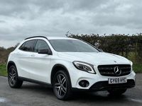 Used Mercedes GLA180 Urban 122 HP (89 kW) 2019 White SUV