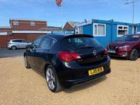 Used Vauxhall Astra Edition 140 HP (102 kW) 2015 Black Hatchback