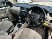Begagnad Skoda Octavia Elegance 2013 Brun Kombi