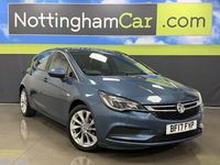 Usado Vauxhall Astra 125 CV (91 kW) 2017 Azul Utilitario