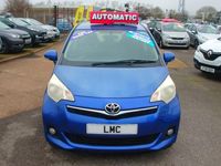 Used Toyota Verso Multidrive S 98 HP (72 kW) 2011 Blue MPV