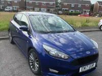 Used Ford Focus ST-Line 125 HP (91 kW) 2017 Deep impact blue metallic Hatchback