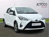 Used Toyota Yaris 109 HP (80 kW) 2019 White Hatchback