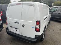New Vauxhall Combo 100 kW (136 HP) 2025 Kaolin white MPV