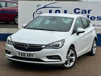 Used Vauxhall Astra SRi 136 HP (100 kW) 2016 White Hatchback