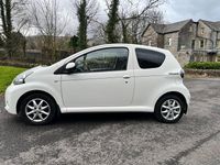 Used Toyota Aygo 68 HP (50 kW) 2013 White Hatchback