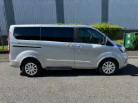 Usado Ford Tourneo Titanium 130 HP (95 kW) 2020 Prateado Monovolume