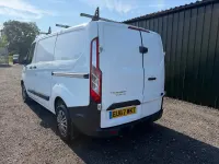 Used Ford Transit Custom 105 HP (77 kW) 2017 White Van