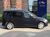 Usado VW Caddy Life 2023 Preto Monovolume