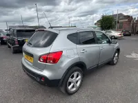 Used Nissan Qashqai Acenta 105 HP (77 kW) 2009 Silver SUV