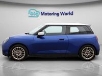 Used Mini Cooper SE Exclusive 160 kW (218 HP) 2024 Hatchback