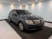 Usado Mercedes C180 Executive 156 HP (114 kW) 2010 Cinzento Sedan