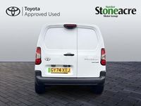 Used Toyota Proace 50 kW (68 HP) 2024 White MPV