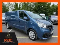 Used Renault Trafic 2015 Blue MPV