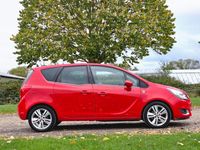 Used Vauxhall Meriva 120 HP (88 kW) 2016 Red MPV