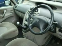 Used Citroën Xsara Picasso 95 HP (69 kW) 2004 MPV
