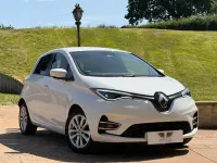 Used Renault Zoe Business 55 kW (75 HP) 2022 White Hatchback