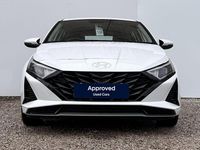 Used Hyundai i20 Advanced 99 HP (72 kW) 2024 White Hatchback