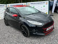 Usado Ford Fiesta Zetec 140 HP (102 kW) 2016 Preto Citadino