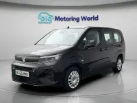 Used Vauxhall Combo Design Edition 100 kW (136 HP) 2025 Black MPV