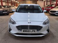 Used Ford Focus Titanium 120 HP (88 kW) 2018 White Hatchback