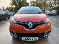 Used Renault Captur Dynamique 90 HP (66 kW) 2015 Orange/black SUV