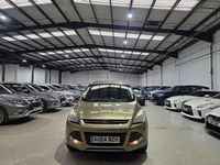 Begagnad Ford Kuga Titanium 150 HK (110 kW) 2014 Grön SUV