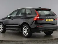 Used Volvo XC60 Momentum 194 HP (142 kW) 2021 Black SUV