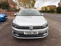 Used VW Polo SE 95 HP (69 kW) 2018 Silver Hatchback