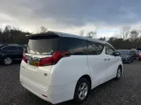 Used Toyota Alphard 190 HP (139 kW) 2025 White MPV