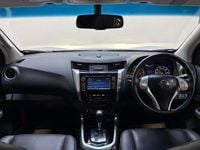 Used Nissan Navara Tekna 190 HP (139 kW) 2017 Silver Pickup