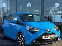 Used Toyota Aygo X-plore 71 HP (52 kW) 2018 Blue Hatchback