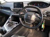 Used Peugeot 5008 Allure 131 HP (96 kW) 2018 Grey SUV