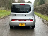 Usado Nissan Cube 2011 Plateado Utilitario