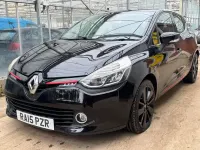 Begagnad Renault Clio IV Dynamique 90 HK (66 kW) 2015 Svart Halvkombi