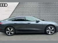 Novo Audi A6 e-tron S-Line 266 kW (362 HP) 2025 Cinzento Citadino