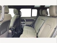 Used Land Rover Defender SE Dynamic 300 HP (220 kW) 2024 Green SUV