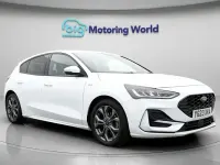 Used Ford Focus ST-Line 125 HP (91 kW) 2023 White Hatchback