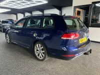Used VW Golf VII SE 130 HP (95 kW) 2018 Blue Estate