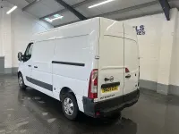 Used Nissan Interstar Acenta 135 HP (99 kW) 2023 White Van