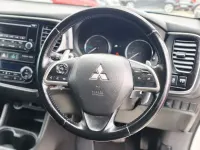 Used Mitsubishi Outlander P-HEV 200 HP (147 kW) 2014 White SUV